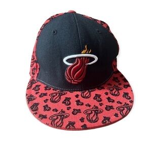 Adidas Miami Heat Fitted Wool Red & Black Flat Cap, Size 7 5/8